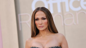Jennifer Lopez Goes Goth With Her Barely-There Brows—See Photos